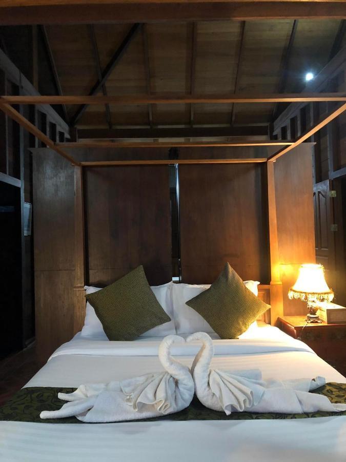 Billion Views Khaosok Homestay Khao Sok National Park エクステリア 写真