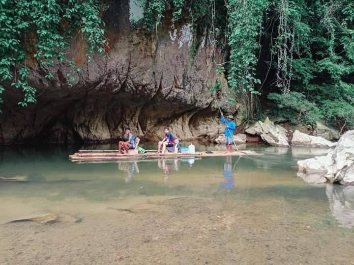 Billion Views Khaosok Homestay Khao Sok National Park エクステリア 写真
