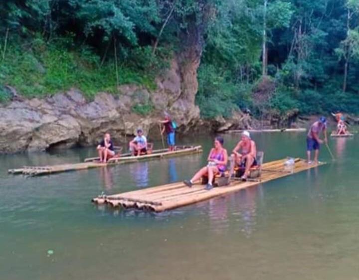 Billion Views Khaosok Homestay Khao Sok National Park エクステリア 写真